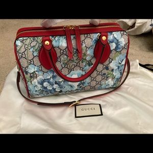 Gucci GG bloom doctor bag w tags dust bag new!